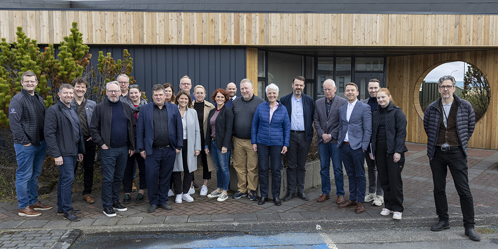 2023 05 12 SSH SSS Samningur m